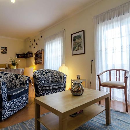 This Warm And Comfortable Apartment Lagos Quarto foto